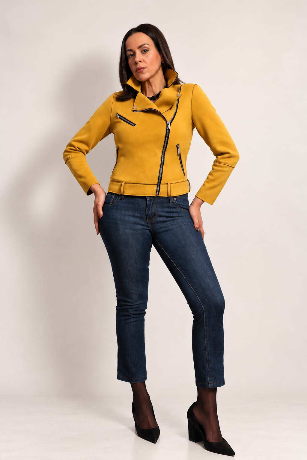 LOOK 14 — GOLDEN ATTITUDE - Image 3